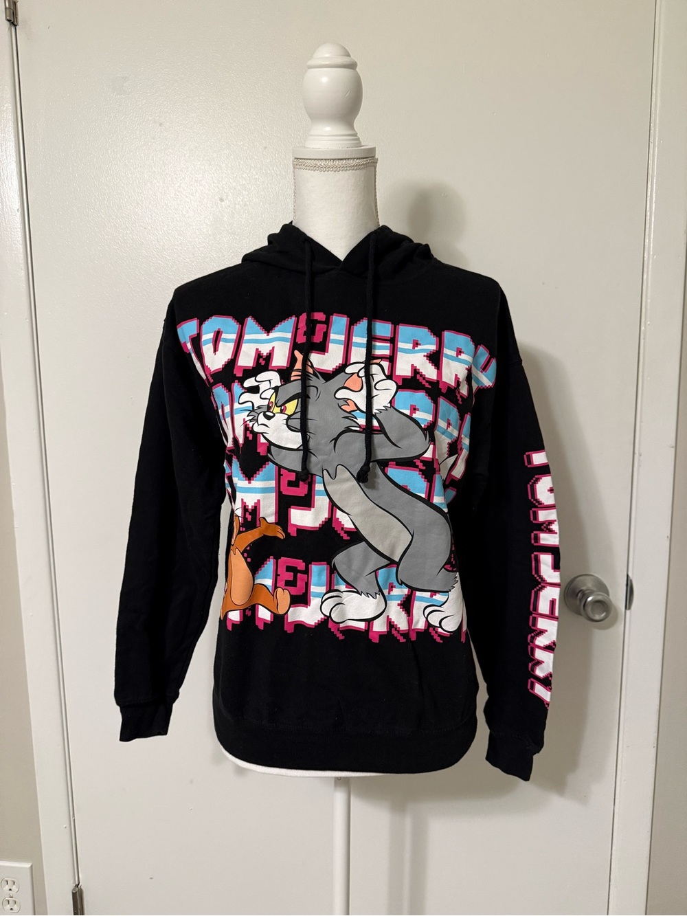 Tom & Jerry Hoodie Small Black Cotton Fleece Graphic Cartoon